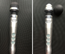 Doxy with its head on and off