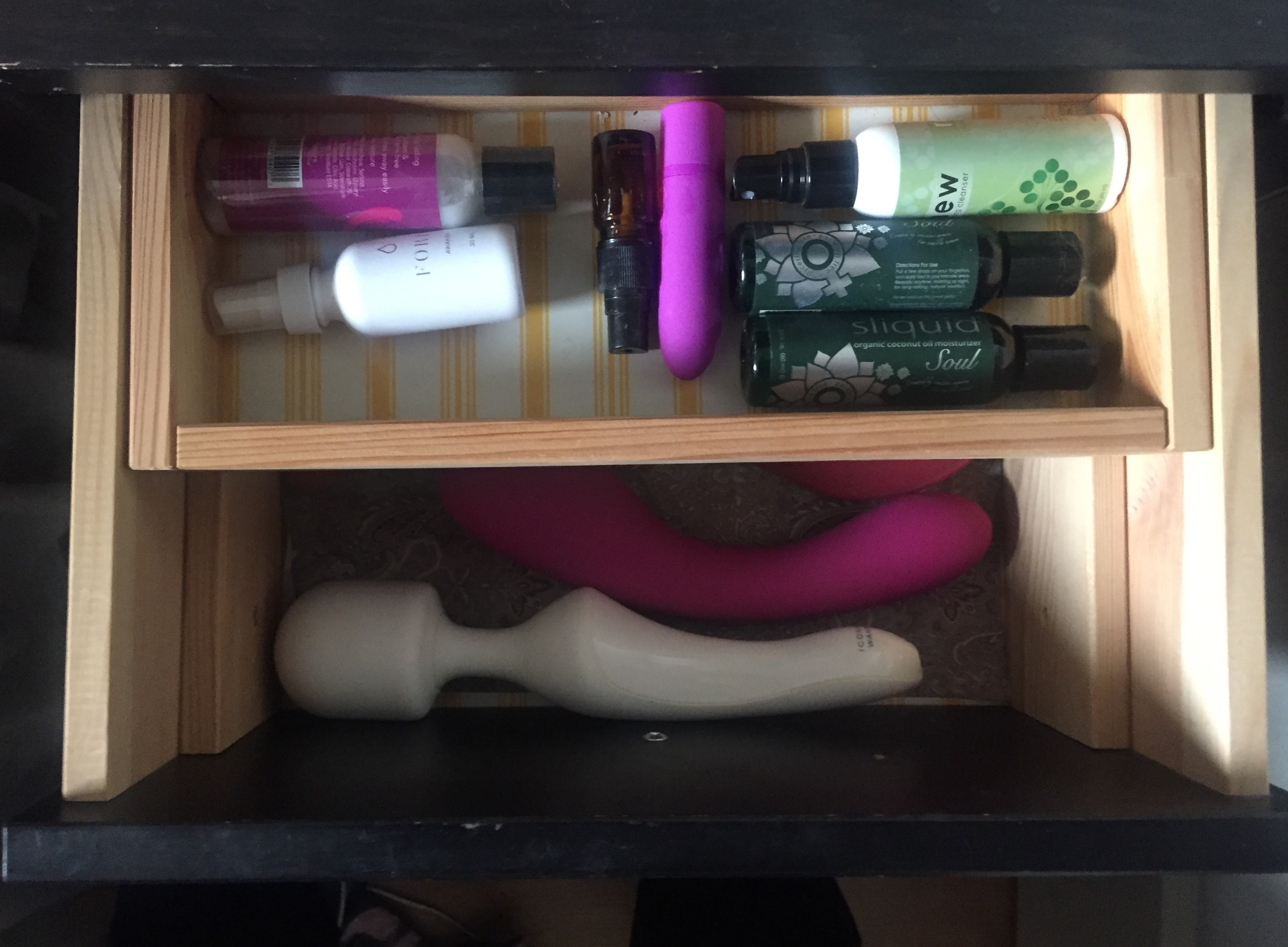 Here I show without shame my sex toy